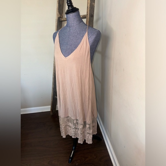 Wild Bohemian NWT Lace Hem Racerback Slip Dress - Picture 1 of 9